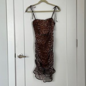4SI3NNA size small cheetah dress